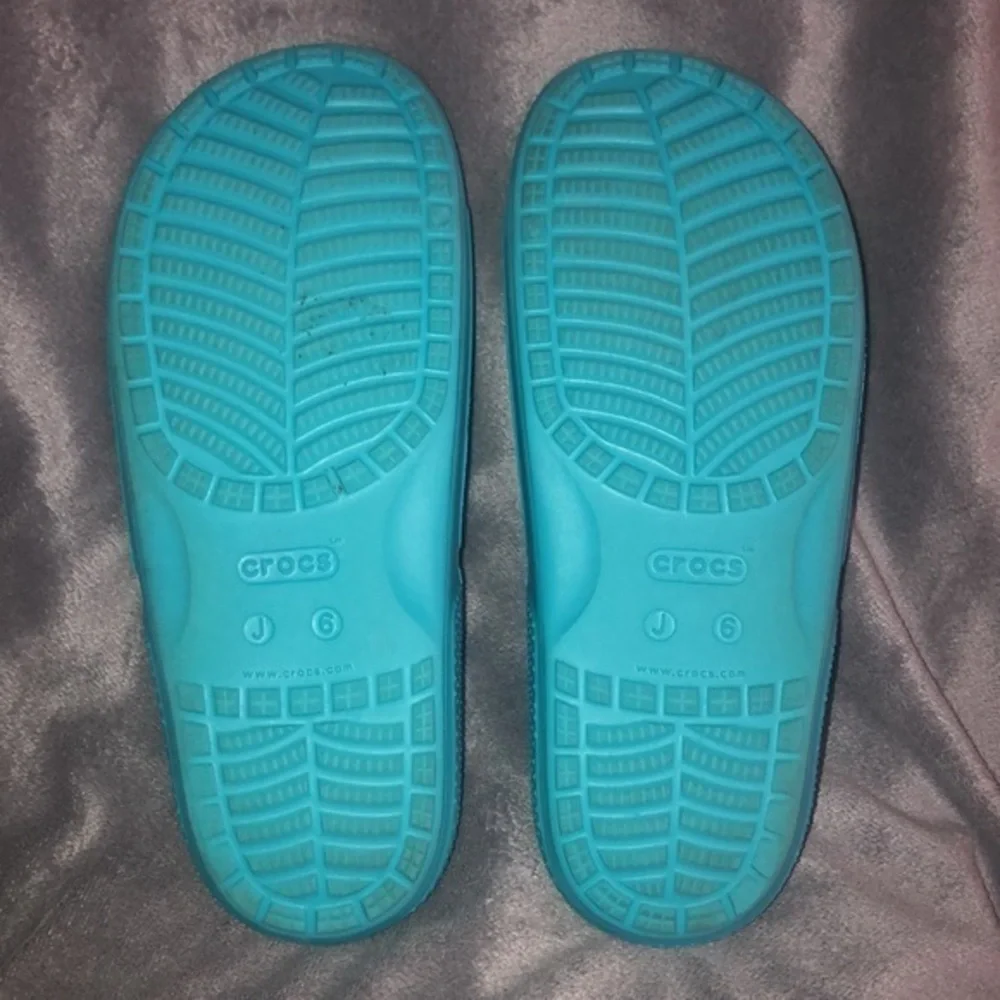 CROCS Classic Slides / Blue Sandals/ Women's Size J6 Lightweight Beach